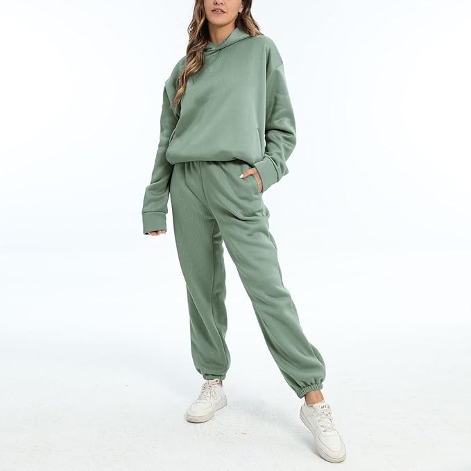 Set med huvtröja och joggingbyxor för dam